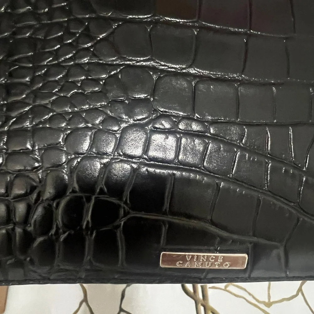 Vince Camuto Black Leather Purse Crossbody - Picture 5 of 7